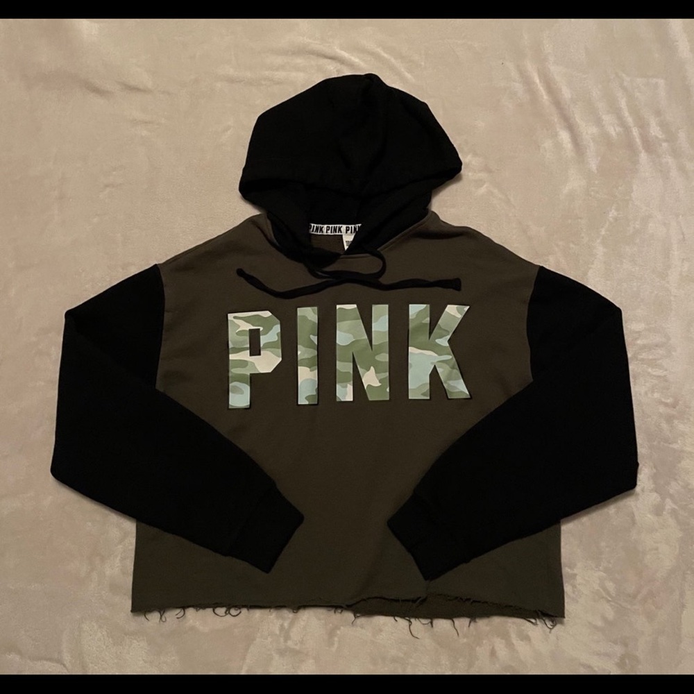 VS PINK cropped hoodie